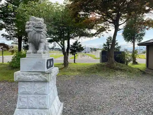 西の里神社の狛犬