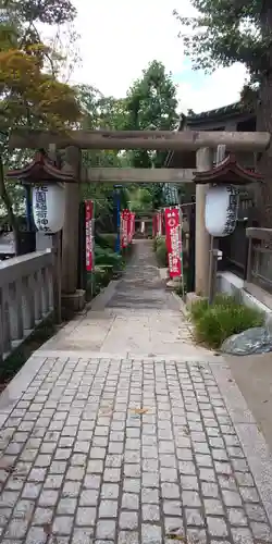 花園稲荷神社の鳥居
