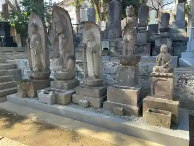 大泉寺の{uncategorized: "未分類", other: "その他", undefined: "問題あり", building: "その他建物", grave: "お墓", sacred_gate: "鳥居", guardian: "狛犬", statue: "像", buddha: "仏像", history: "歴史", nature: "自然", garden: "庭園", animal: "動物", pagoda: "塔", temizu: "手水舎", mountain_gate: "山門・神門", sanctuary: "本殿・本堂", subordinate: "末社・摂社", art: "芸術", scenery: "景色", jizo: "地蔵", ema: "絵馬", goshuin: "御朱印", omikuji: "おみくじ", items: "授与品その他", amulet: "お守り", goshuincho: "御朱印帳", eats: "食事", festival: "お祭り", votive_dance: "神楽", shichigosan: "七五三参", wedding: "結婚式", experience: "体験その他", initially: "初詣", around: "周辺", anti_infection: "感染症対策"}