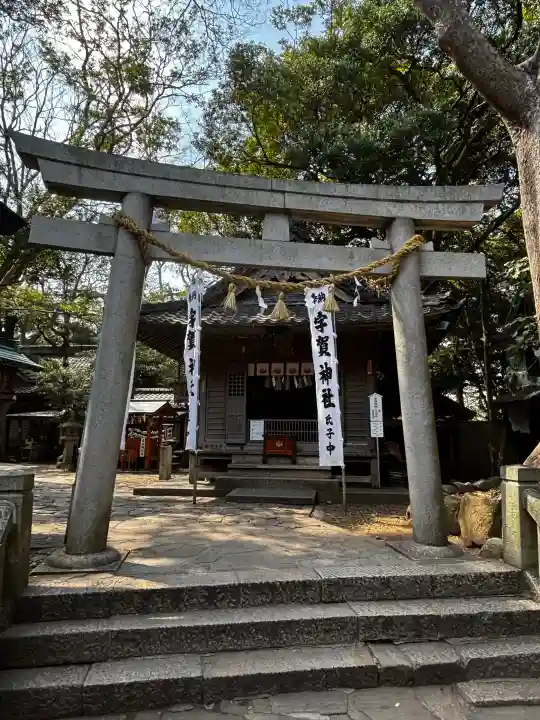 八百富神社の{uncategorized: "未分類", other: "その他", undefined: "問題あり", building: "その他建物", grave: "お墓", sacred_gate: "鳥居", guardian: "狛犬", statue: "像", buddha: "仏像", history: "歴史", nature: "自然", garden: "庭園", animal: "動物", pagoda: "塔", temizu: "手水舎", mountain_gate: "山門・神門", sanctuary: "本殿・本堂", subordinate: "末社・摂社", art: "芸術", scenery: "景色", jizo: "地蔵", ema: "絵馬", goshuin: "御朱印", omikuji: "おみくじ", items: "授与品その他", amulet: "お守り", goshuincho: "御朱印帳", eats: "食事", festival: "お祭り", votive_dance: "神楽", shichigosan: "七五三参", wedding: "結婚式", experience: "体験その他", initially: "初詣", around: "周辺", anti_infection: "感染症対策"}