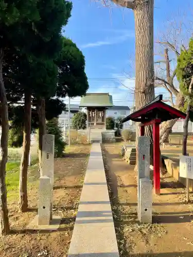 馬橋弁財天厳島神社の{uncategorized: "未分類", other: "その他", undefined: "問題あり", building: "その他建物", grave: "お墓", sacred_gate: "鳥居", guardian: "狛犬", statue: "像", buddha: "仏像", history: "歴史", nature: "自然", garden: "庭園", animal: "動物", pagoda: "塔", temizu: "手水舎", mountain_gate: "山門・神門", sanctuary: "本殿・本堂", subordinate: "末社・摂社", art: "芸術", scenery: "景色", jizo: "地蔵", ema: "絵馬", goshuin: "御朱印", omikuji: "おみくじ", items: "授与品その他", amulet: "お守り", goshuincho: "御朱印帳", eats: "食事", festival: "お祭り", votive_dance: "神楽", shichigosan: "七五三参", wedding: "結婚式", experience: "体験その他", initially: "初詣", around: "周辺", anti_infection: "感染症対策"}