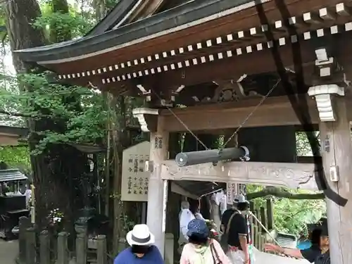 高塚愛宕地蔵尊の山門