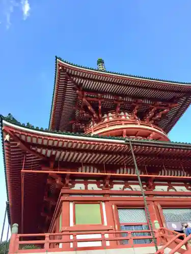 成田山新勝寺の塔