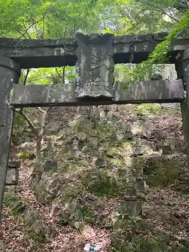日輪寺の{uncategorized: "未分類", other: "その他", undefined: "問題あり", building: "その他建物", grave: "お墓", sacred_gate: "鳥居", guardian: "狛犬", statue: "像", buddha: "仏像", history: "歴史", nature: "自然", garden: "庭園", animal: "動物", pagoda: "塔", temizu: "手水舎", mountain_gate: "山門・神門", sanctuary: "本殿・本堂", subordinate: "末社・摂社", art: "芸術", scenery: "景色", jizo: "地蔵", ema: "絵馬", goshuin: "御朱印", omikuji: "おみくじ", items: "授与品その他", amulet: "お守り", goshuincho: "御朱印帳", eats: "食事", festival: "お祭り", votive_dance: "神楽", shichigosan: "七五三参", wedding: "結婚式", experience: "体験その他", initially: "初詣", around: "周辺", anti_infection: "感染症対策"}
