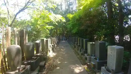 本土寺のお墓