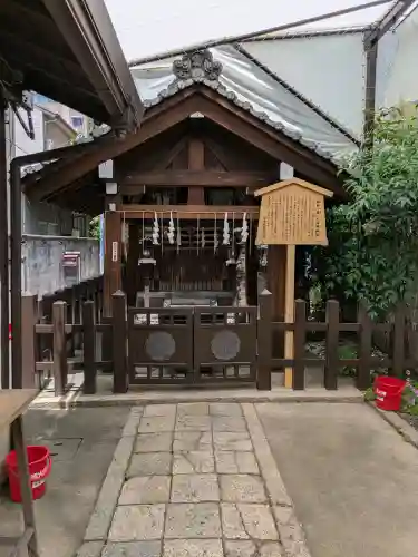 神明神社の{uncategorized: "未分類", other: "その他", undefined: "問題あり", building: "その他建物", grave: "お墓", sacred_gate: "鳥居", guardian: "狛犬", statue: "像", buddha: "仏像", history: "歴史", nature: "自然", garden: "庭園", animal: "動物", pagoda: "塔", temizu: "手水舎", mountain_gate: "山門・神門", sanctuary: "本殿・本堂", subordinate: "末社・摂社", art: "芸術", scenery: "景色", jizo: "地蔵", ema: "絵馬", goshuin: "御朱印", omikuji: "おみくじ", items: "授与品その他", amulet: "お守り", goshuincho: "御朱印帳", eats: "食事", festival: "お祭り", votive_dance: "神楽", shichigosan: "七五三参", wedding: "結婚式", experience: "体験その他", initially: "初詣", around: "周辺", anti_infection: "感染症対策"}