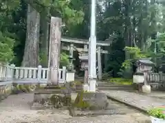 雄山神社中宮祈願殿(富山県)