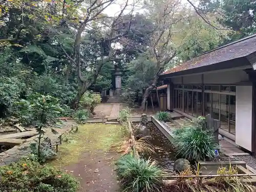 伊勢山皇大神宮の庭園