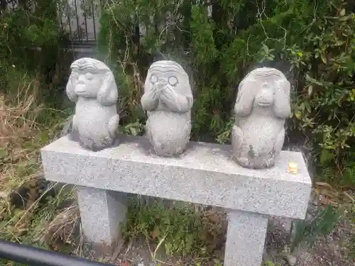 藁園神社の狛犬