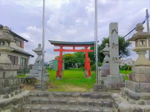 八劔社（中三宅）の建物その他