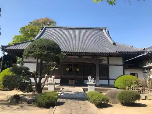 退魔寺(厄除茂呂不動尊)の本殿・本堂