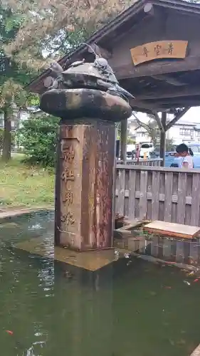 青海神社の{uncategorized: "未分類", other: "その他", undefined: "問題あり", building: "その他建物", grave: "お墓", sacred_gate: "鳥居", guardian: "狛犬", statue: "像", buddha: "仏像", history: "歴史", nature: "自然", garden: "庭園", animal: "動物", pagoda: "塔", temizu: "手水舎", mountain_gate: "山門・神門", sanctuary: "本殿・本堂", subordinate: "末社・摂社", art: "芸術", scenery: "景色", jizo: "地蔵", ema: "絵馬", goshuin: "御朱印", omikuji: "おみくじ", items: "授与品その他", amulet: "お守り", goshuincho: "御朱印帳", eats: "食事", festival: "お祭り", votive_dance: "神楽", shichigosan: "七五三参", wedding: "結婚式", experience: "体験その他", initially: "初詣", around: "周辺", anti_infection: "感染症対策"}