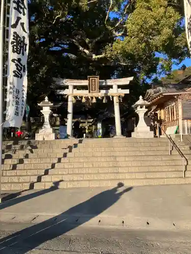 事任八幡宮の鳥居