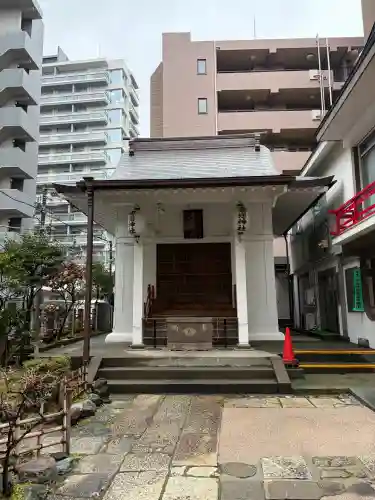 妻戀神社の{uncategorized: "未分類", other: "その他", undefined: "問題あり", building: "その他建物", grave: "お墓", sacred_gate: "鳥居", guardian: "狛犬", statue: "像", buddha: "仏像", history: "歴史", nature: "自然", garden: "庭園", animal: "動物", pagoda: "塔", temizu: "手水舎", mountain_gate: "山門・神門", sanctuary: "本殿・本堂", subordinate: "末社・摂社", art: "芸術", scenery: "景色", jizo: "地蔵", ema: "絵馬", goshuin: "御朱印", omikuji: "おみくじ", items: "授与品その他", amulet: "お守り", goshuincho: "御朱印帳", eats: "食事", festival: "お祭り", votive_dance: "神楽", shichigosan: "七五三参", wedding: "結婚式", experience: "体験その他", initially: "初詣", around: "周辺", anti_infection: "感染症対策"}