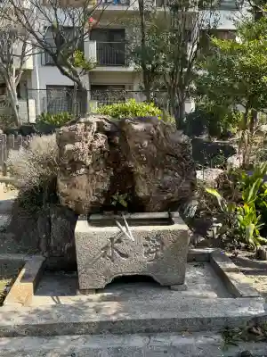 島田神社の{uncategorized: "未分類", other: "その他", undefined: "問題あり", building: "その他建物", grave: "お墓", sacred_gate: "鳥居", guardian: "狛犬", statue: "像", buddha: "仏像", history: "歴史", nature: "自然", garden: "庭園", animal: "動物", pagoda: "塔", temizu: "手水舎", mountain_gate: "山門・神門", sanctuary: "本殿・本堂", subordinate: "末社・摂社", art: "芸術", scenery: "景色", jizo: "地蔵", ema: "絵馬", goshuin: "御朱印", omikuji: "おみくじ", items: "授与品その他", amulet: "お守り", goshuincho: "御朱印帳", eats: "食事", festival: "お祭り", votive_dance: "神楽", shichigosan: "七五三参", wedding: "結婚式", experience: "体験その他", initially: "初詣", around: "周辺", anti_infection: "感染症対策"}