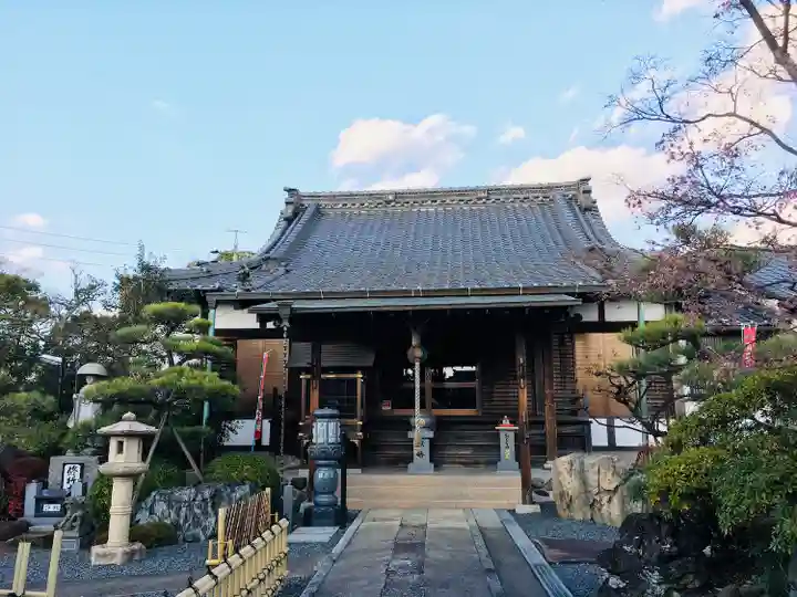 寳藏院の本殿・本堂