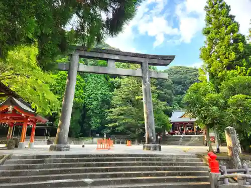 豊玉姫神社の鳥居