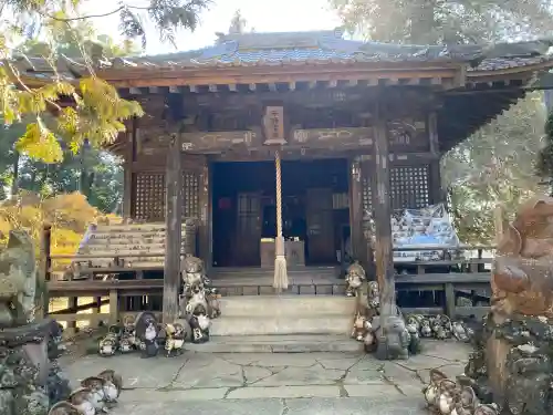 茂林寺の{uncategorized: "未分類", other: "その他", undefined: "問題あり", building: "その他建物", grave: "お墓", sacred_gate: "鳥居", guardian: "狛犬", statue: "像", buddha: "仏像", history: "歴史", nature: "自然", garden: "庭園", animal: "動物", pagoda: "塔", temizu: "手水舎", mountain_gate: "山門・神門", sanctuary: "本殿・本堂", subordinate: "末社・摂社", art: "芸術", scenery: "景色", jizo: "地蔵", ema: "絵馬", goshuin: "御朱印", omikuji: "おみくじ", items: "授与品その他", amulet: "お守り", goshuincho: "御朱印帳", eats: "食事", festival: "お祭り", votive_dance: "神楽", shichigosan: "七五三参", wedding: "結婚式", experience: "体験その他", initially: "初詣", around: "周辺", anti_infection: "感染症対策"}