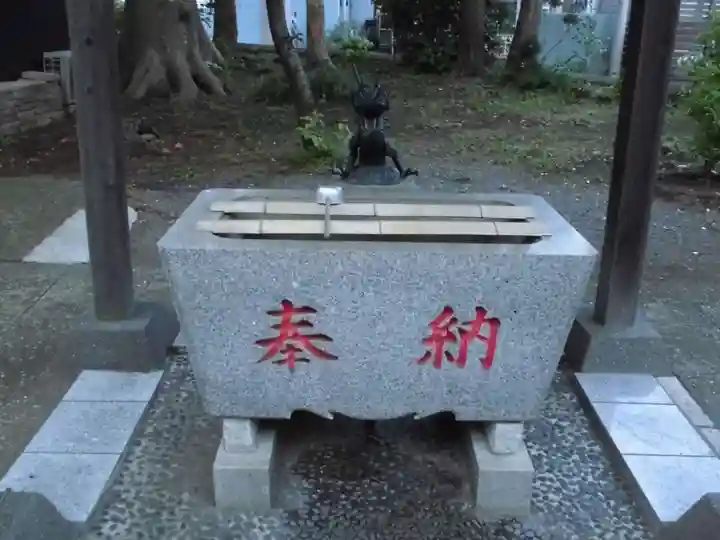 旭鎮守八幡神社の手水舎