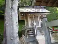 烏止野神社の本殿・本堂