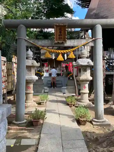 高円寺氷川神社の鳥居