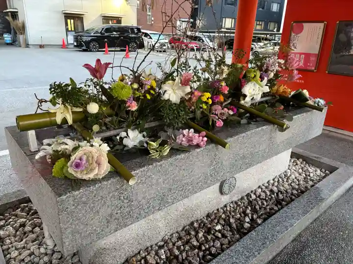 生田神社の{uncategorized: "未分類", other: "その他", undefined: "問題あり", building: "その他建物", grave: "お墓", sacred_gate: "鳥居", guardian: "狛犬", statue: "像", buddha: "仏像", history: "歴史", nature: "自然", garden: "庭園", animal: "動物", pagoda: "塔", temizu: "手水舎", mountain_gate: "山門・神門", sanctuary: "本殿・本堂", subordinate: "末社・摂社", art: "芸術", scenery: "景色", jizo: "地蔵", ema: "絵馬", goshuin: "御朱印", omikuji: "おみくじ", items: "授与品その他", amulet: "お守り", goshuincho: "御朱印帳", eats: "食事", festival: "お祭り", votive_dance: "神楽", shichigosan: "七五三参", wedding: "結婚式", experience: "体験その他", initially: "初詣", around: "周辺", anti_infection: "感染症対策"}