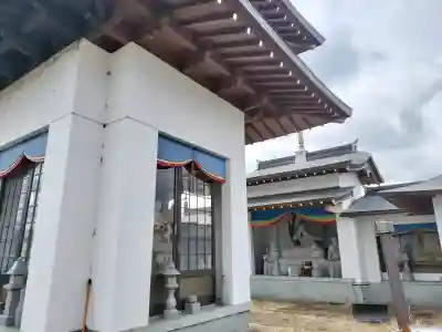誠光寺の{uncategorized: "未分類", other: "その他", undefined: "問題あり", building: "その他建物", grave: "お墓", sacred_gate: "鳥居", guardian: "狛犬", statue: "像", buddha: "仏像", history: "歴史", nature: "自然", garden: "庭園", animal: "動物", pagoda: "塔", temizu: "手水舎", mountain_gate: "山門・神門", sanctuary: "本殿・本堂", subordinate: "末社・摂社", art: "芸術", scenery: "景色", jizo: "地蔵", ema: "絵馬", goshuin: "御朱印", omikuji: "おみくじ", items: "授与品その他", amulet: "お守り", goshuincho: "御朱印帳", eats: "食事", festival: "お祭り", votive_dance: "神楽", shichigosan: "七五三参", wedding: "結婚式", experience: "体験その他", initially: "初詣", around: "周辺", anti_infection: "感染症対策"}