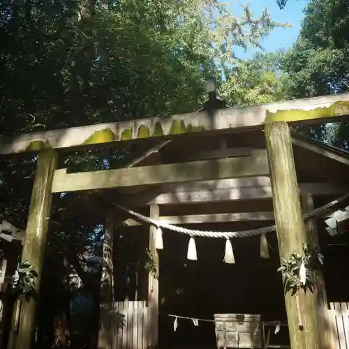 伊勢豊受稲荷神社の鳥居