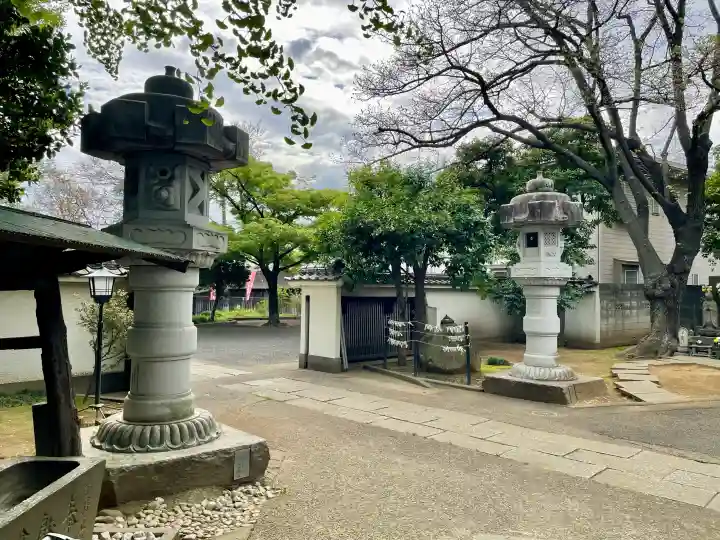 圓蔵寺の{uncategorized: "未分類", other: "その他", undefined: "問題あり", building: "その他建物", grave: "お墓", sacred_gate: "鳥居", guardian: "狛犬", statue: "像", buddha: "仏像", history: "歴史", nature: "自然", garden: "庭園", animal: "動物", pagoda: "塔", temizu: "手水舎", mountain_gate: "山門・神門", sanctuary: "本殿・本堂", subordinate: "末社・摂社", art: "芸術", scenery: "景色", jizo: "地蔵", ema: "絵馬", goshuin: "御朱印", omikuji: "おみくじ", items: "授与品その他", amulet: "お守り", goshuincho: "御朱印帳", eats: "食事", festival: "お祭り", votive_dance: "神楽", shichigosan: "七五三参", wedding: "結婚式", experience: "体験その他", initially: "初詣", around: "周辺", anti_infection: "感染症対策"}