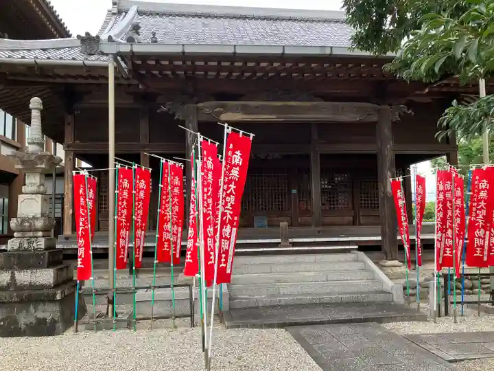 味鏡山 護國院の本殿・本堂