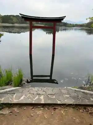 薦神社の{uncategorized: "未分類", other: "その他", undefined: "問題あり", building: "その他建物", grave: "お墓", sacred_gate: "鳥居", guardian: "狛犬", statue: "像", buddha: "仏像", history: "歴史", nature: "自然", garden: "庭園", animal: "動物", pagoda: "塔", temizu: "手水舎", mountain_gate: "山門・神門", sanctuary: "本殿・本堂", subordinate: "末社・摂社", art: "芸術", scenery: "景色", jizo: "地蔵", ema: "絵馬", goshuin: "御朱印", omikuji: "おみくじ", items: "授与品その他", amulet: "お守り", goshuincho: "御朱印帳", eats: "食事", festival: "お祭り", votive_dance: "神楽", shichigosan: "七五三参", wedding: "結婚式", experience: "体験その他", initially: "初詣", around: "周辺", anti_infection: "感染症対策"}
