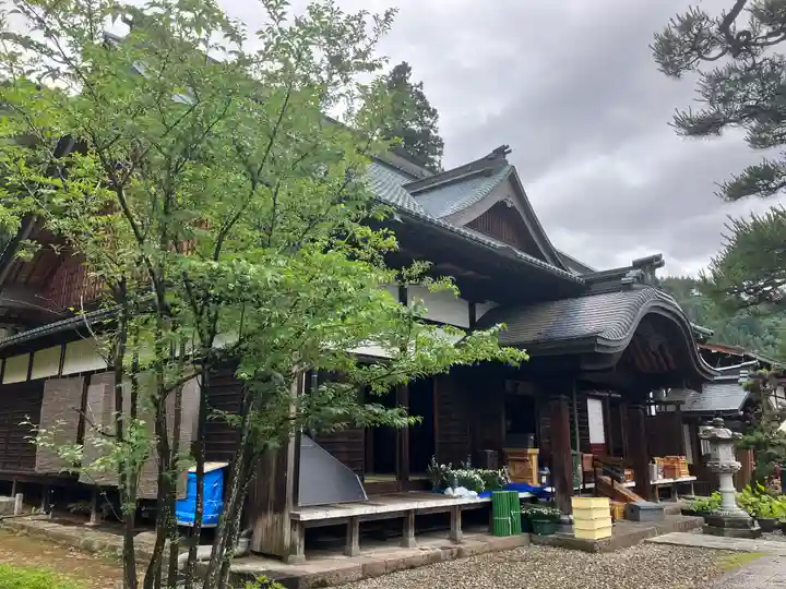瑞岸寺の本殿・本堂