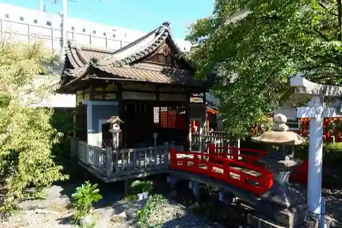 六孫王神社の本殿