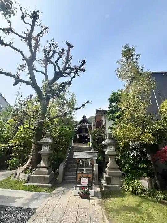一宮神社の{uncategorized: "未分類", other: "その他", undefined: "問題あり", building: "その他建物", grave: "お墓", sacred_gate: "鳥居", guardian: "狛犬", statue: "像", buddha: "仏像", history: "歴史", nature: "自然", garden: "庭園", animal: "動物", pagoda: "塔", temizu: "手水舎", mountain_gate: "山門・神門", sanctuary: "本殿・本堂", subordinate: "末社・摂社", art: "芸術", scenery: "景色", jizo: "地蔵", ema: "絵馬", goshuin: "御朱印", omikuji: "おみくじ", items: "授与品その他", amulet: "お守り", goshuincho: "御朱印帳", eats: "食事", festival: "お祭り", votive_dance: "神楽", shichigosan: "七五三参", wedding: "結婚式", experience: "体験その他", initially: "初詣", around: "周辺", anti_infection: "感染症対策"}