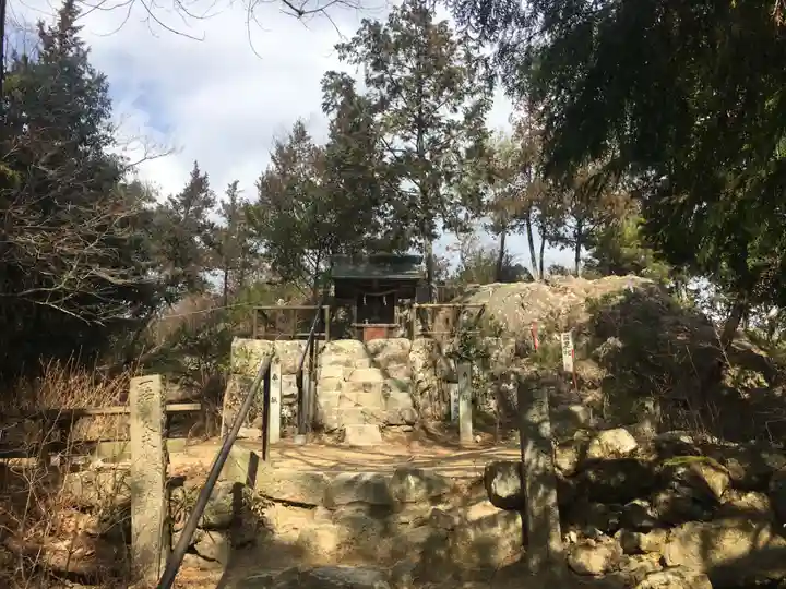 石上布都魂神社のその他建物