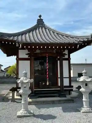 覚性院の{uncategorized: "未分類", other: "その他", undefined: "問題あり", building: "その他建物", grave: "お墓", sacred_gate: "鳥居", guardian: "狛犬", statue: "像", buddha: "仏像", history: "歴史", nature: "自然", garden: "庭園", animal: "動物", pagoda: "塔", temizu: "手水舎", mountain_gate: "山門・神門", sanctuary: "本殿・本堂", subordinate: "末社・摂社", art: "芸術", scenery: "景色", jizo: "地蔵", ema: "絵馬", goshuin: "御朱印", omikuji: "おみくじ", items: "授与品その他", amulet: "お守り", goshuincho: "御朱印帳", eats: "食事", festival: "お祭り", votive_dance: "神楽", shichigosan: "七五三参", wedding: "結婚式", experience: "体験その他", initially: "初詣", around: "周辺", anti_infection: "感染症対策"}