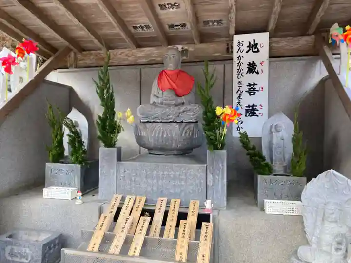 鯖大師本坊の地蔵