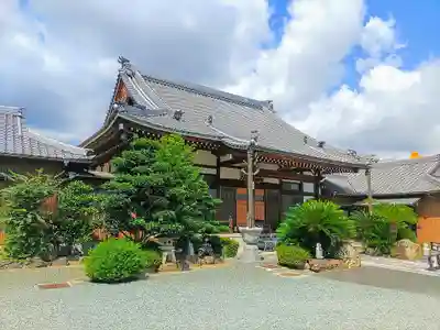 長栄寺の本殿・本堂