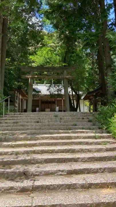 松尾山神社(奈良県)