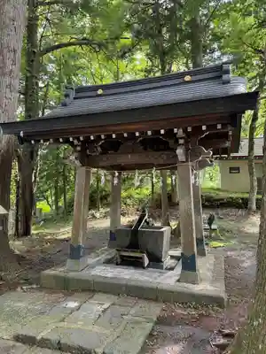 山中諏訪神社(山梨県)