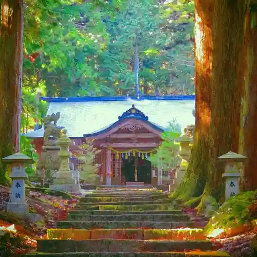 大佐神社の本殿