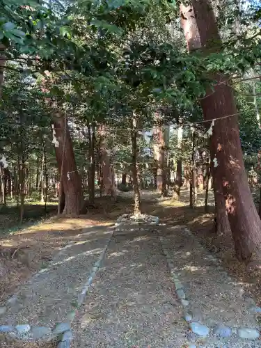 冨士浅間宮の{uncategorized: "未分類", other: "その他", undefined: "問題あり", building: "その他建物", grave: "お墓", sacred_gate: "鳥居", guardian: "狛犬", statue: "像", buddha: "仏像", history: "歴史", nature: "自然", garden: "庭園", animal: "動物", pagoda: "塔", temizu: "手水舎", mountain_gate: "山門・神門", sanctuary: "本殿・本堂", subordinate: "末社・摂社", art: "芸術", scenery: "景色", jizo: "地蔵", ema: "絵馬", goshuin: "御朱印", omikuji: "おみくじ", items: "授与品その他", amulet: "お守り", goshuincho: "御朱印帳", eats: "食事", festival: "お祭り", votive_dance: "神楽", shichigosan: "七五三参", wedding: "結婚式", experience: "体験その他", initially: "初詣", around: "周辺", anti_infection: "感染症対策"}