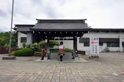 山形縣護國神社の手水舎