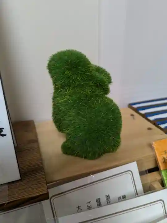 彌彦神社 (伊夜日子神社)の像