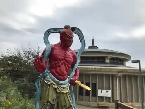 江島神社の像