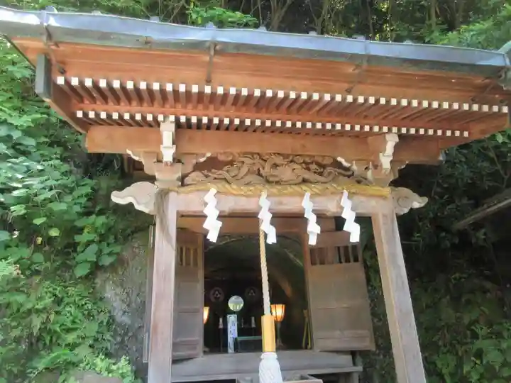 銭洗弁財天宇賀福神社(神奈川県)