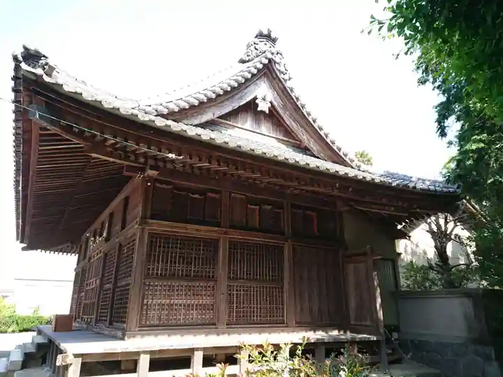 素盞嗚神社(麻生田町宮東)の本殿・本堂