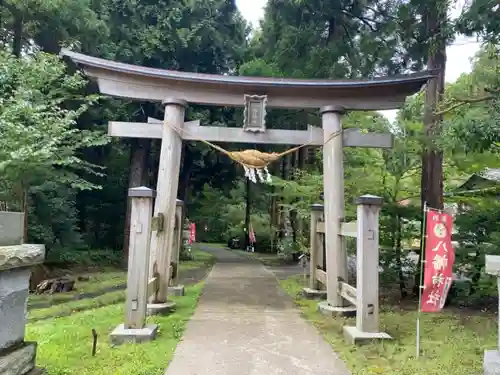 横浜八幡神社の鳥居