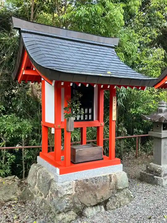 柏原八幡宮の{uncategorized: "未分類", other: "その他", undefined: "問題あり", building: "その他建物", grave: "お墓", sacred_gate: "鳥居", guardian: "狛犬", statue: "像", buddha: "仏像", history: "歴史", nature: "自然", garden: "庭園", animal: "動物", pagoda: "塔", temizu: "手水舎", mountain_gate: "山門・神門", sanctuary: "本殿・本堂", subordinate: "末社・摂社", art: "芸術", scenery: "景色", jizo: "地蔵", ema: "絵馬", goshuin: "御朱印", omikuji: "おみくじ", items: "授与品その他", amulet: "お守り", goshuincho: "御朱印帳", eats: "食事", festival: "お祭り", votive_dance: "神楽", shichigosan: "七五三参", wedding: "結婚式", experience: "体験その他", initially: "初詣", around: "周辺", anti_infection: "感染症対策"}