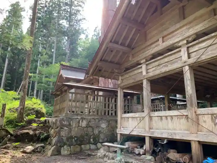 那比本社の本殿・本堂